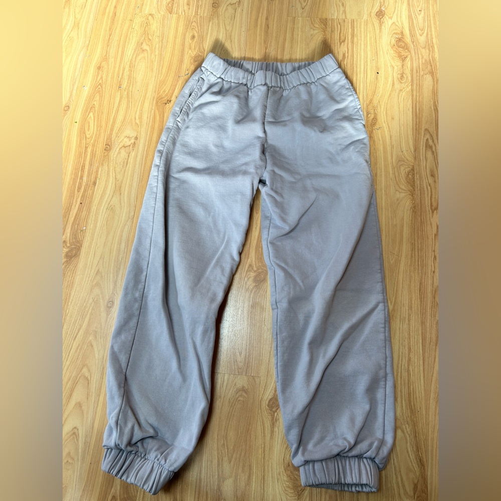 Brandy Melville/John Galt Sweatpants